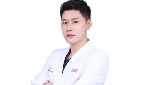 Dr. Kim Soohyun of AUBE Clinic Brings WELLSTOX AQUA PRO to Her Skin Care Practice